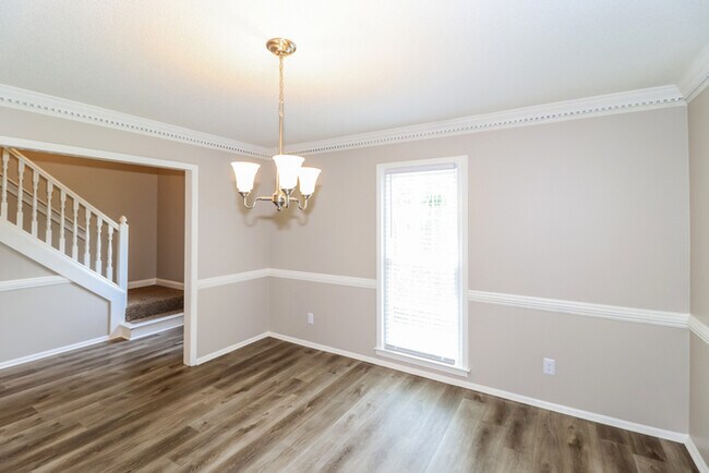 Building Photo - Spacious 4-Bedroom Cordova Home