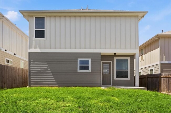 Building Photo - 6400 Mary Lewis Dr