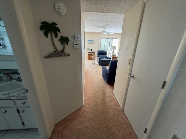 Building Photo - 17 Quails Run Blvd