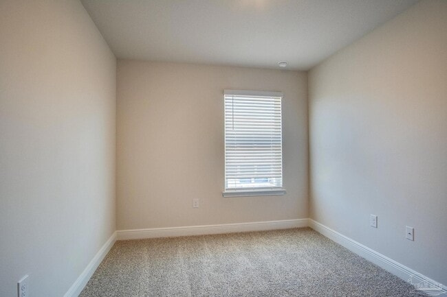 Building Photo - 2495 Cliff Hollow Cir