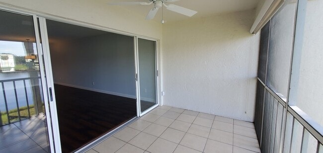 Building Photo - 5210 Wedgewood Ln