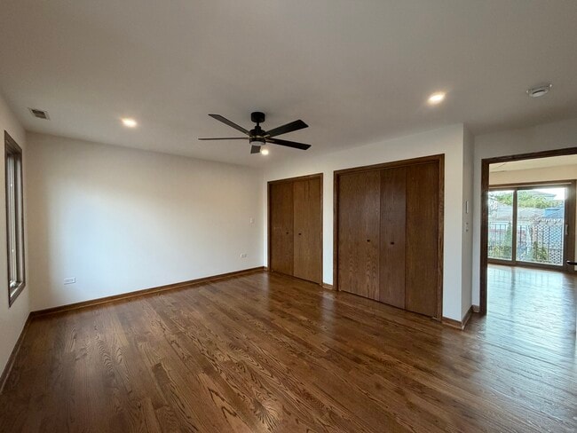 Building Photo - 2825 73rd Ave