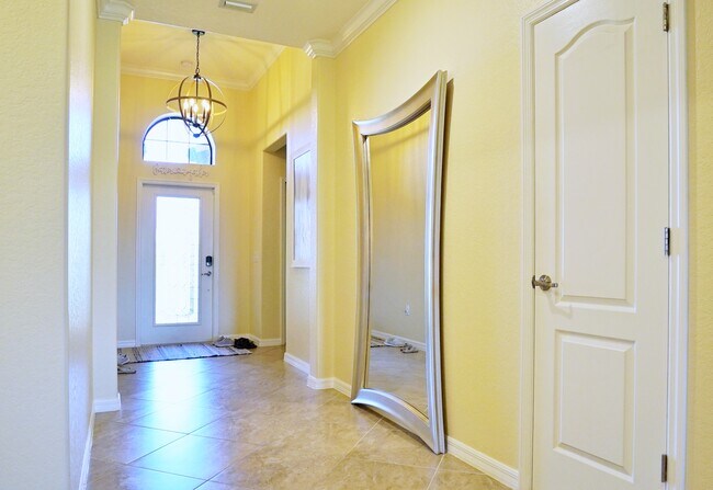 Building Photo - 12948 Broomfield Ln