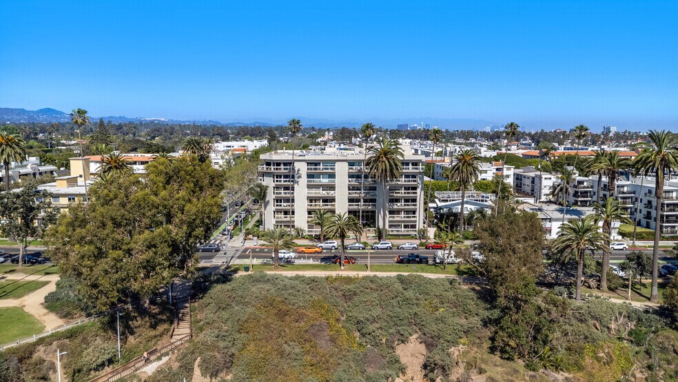 Building Photo - 801 Ocean Ave