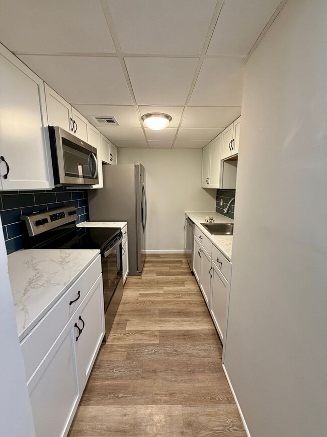 Building Photo - Move in Ready Home Now Available!