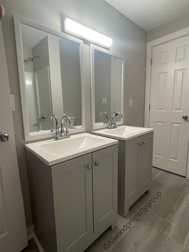 Building Photo - 1021 S State Ave