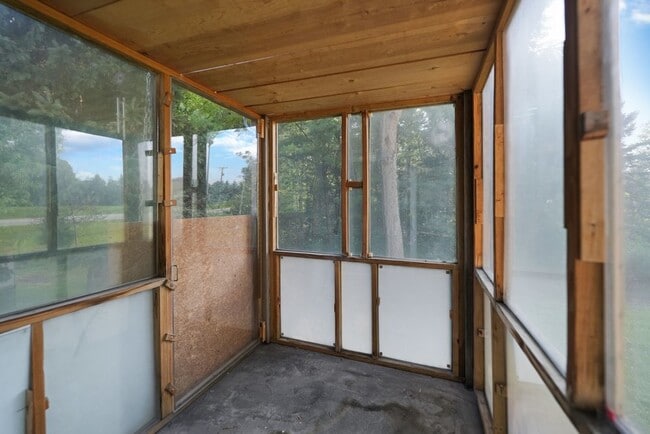 Building Photo - 11110 Highland Dr