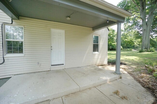 Building Photo - 1090 Birney Ln
