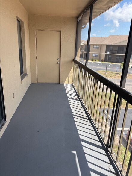 Primary Photo - 5323 Summerlin Rd