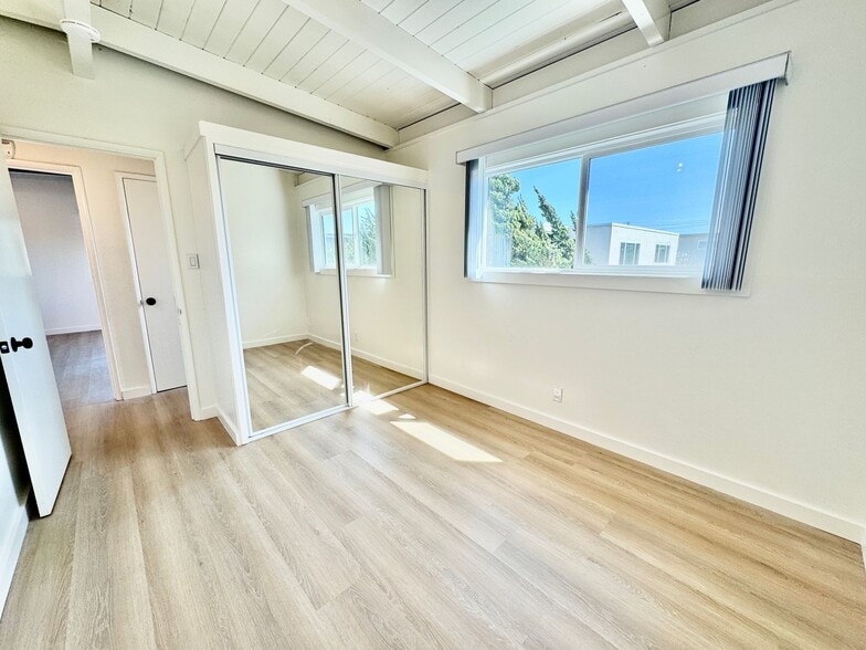 Primary Photo - 6500 Donal Ave