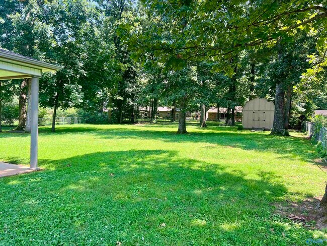 Building Photo - 110 Laurel Oak Rd