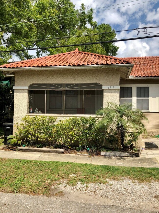 Building Photo - 6109-6111 Delord St.