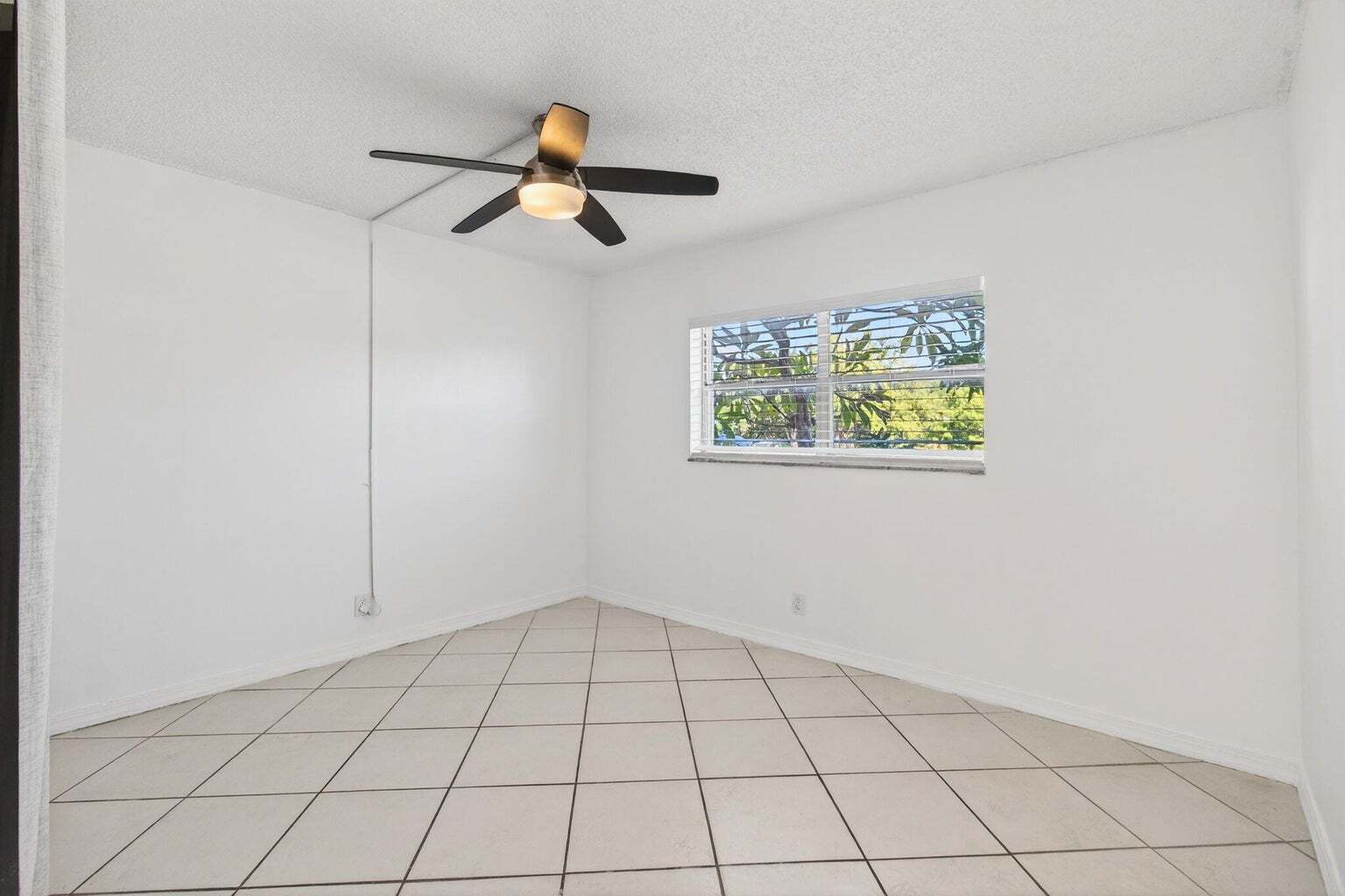 Building Photo - 500 SW 2nd Ave