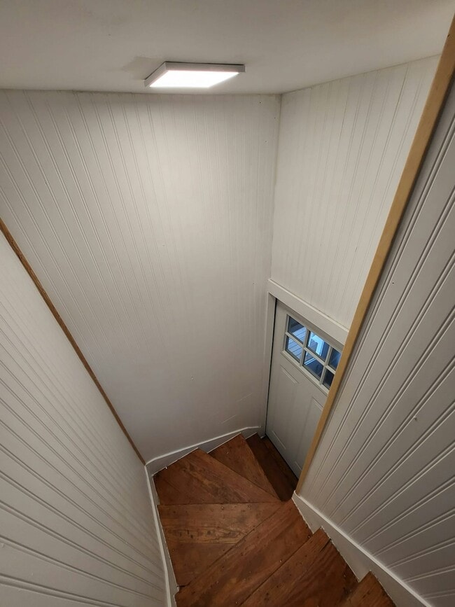 Building Photo - 1482 Cambridge St