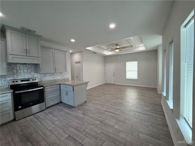 Building Photo - 13 Puffin Ave