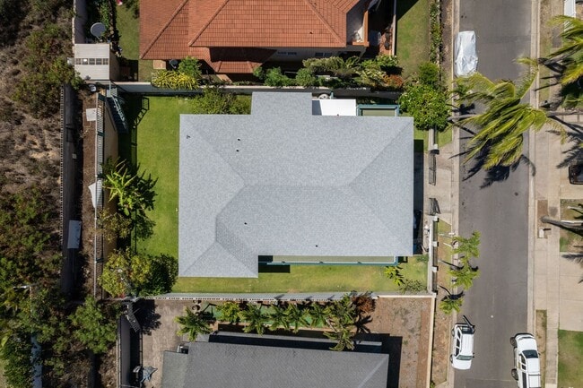 Building Photo - 1379 Owaka St
