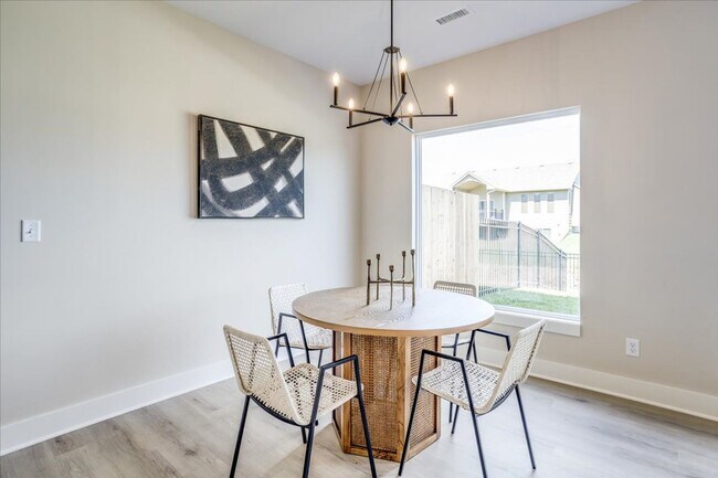 Building Photo - Fox Creek-Maggie Plan