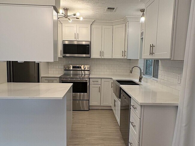 Building Photo - 3767 Murdock Ln