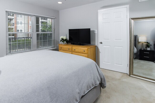 Building Photo - 3312 Wyndham Cir