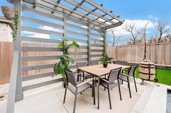 Building Photo - 5111 Maumee River Dr