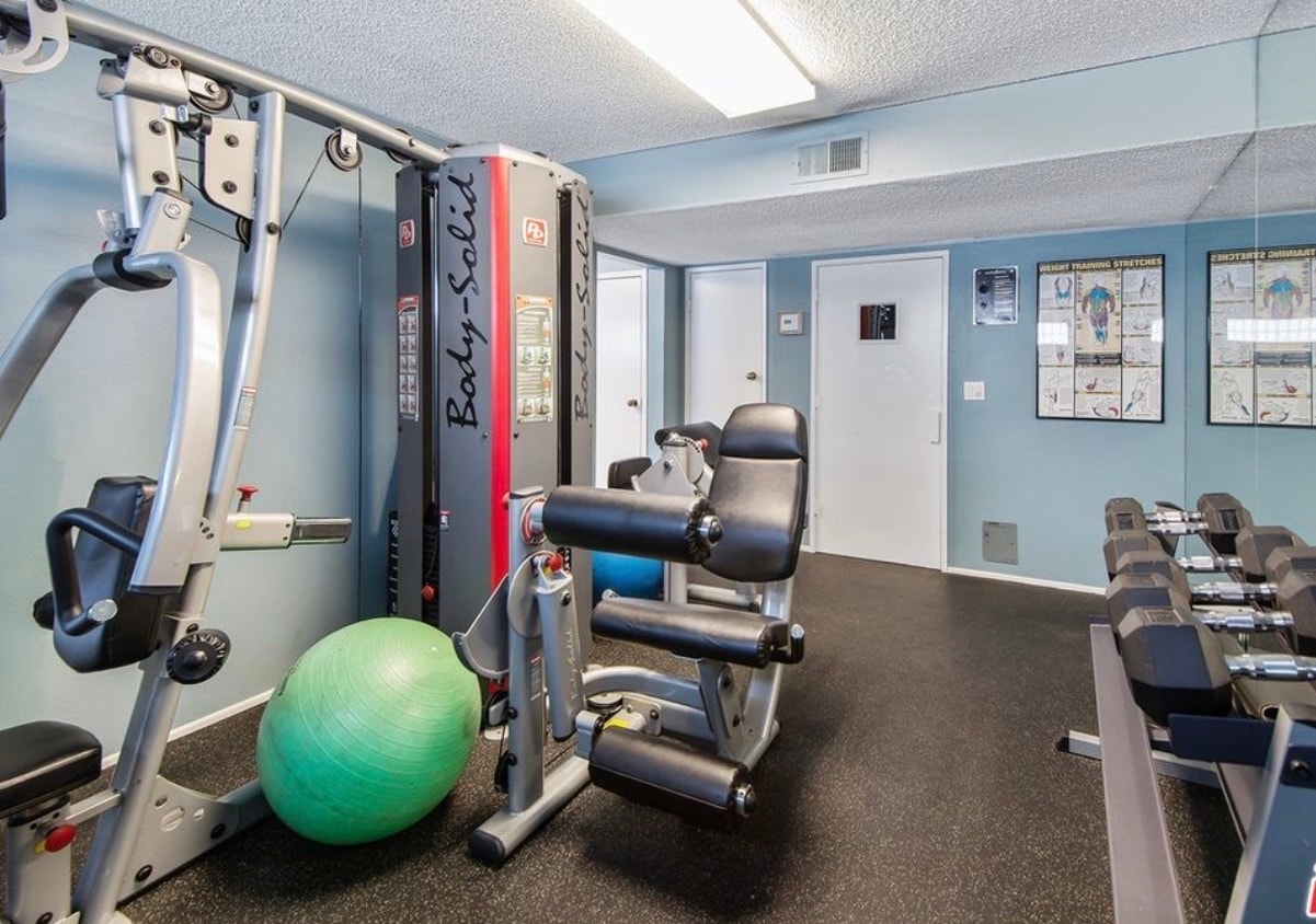 Building Photo - 1940 N Highland Ave