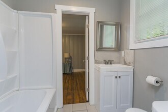Building Photo - 2410 Dennywood Dr