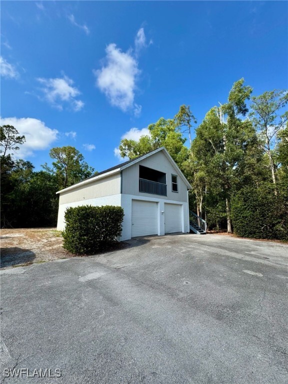 Building Photo - 6560 Sandalwood Ln