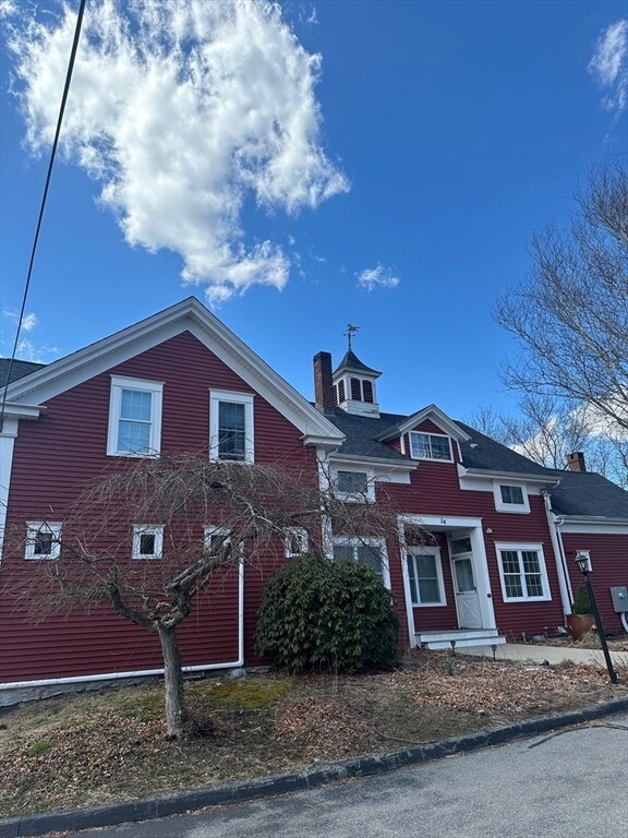 Primary Photo - 54 Longmeadow Rd