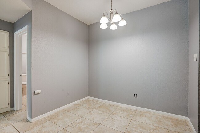 Building Photo - 2450 Wickersham Ln