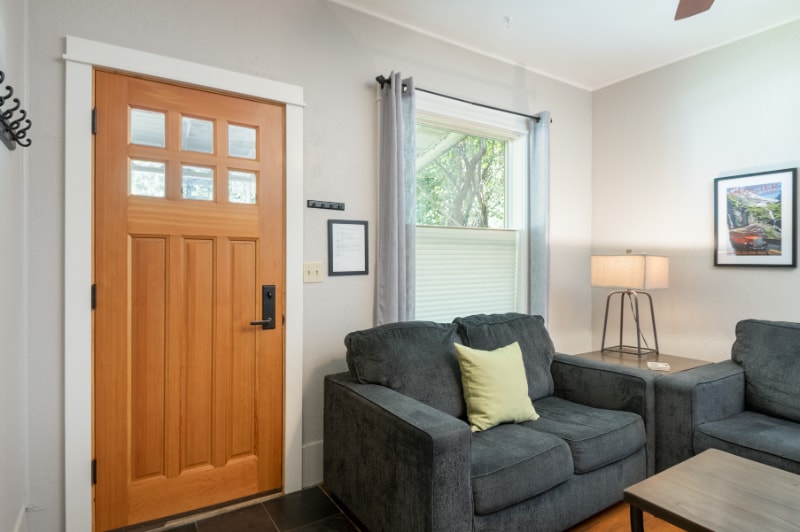 Building Photo - 1015 Poplar St