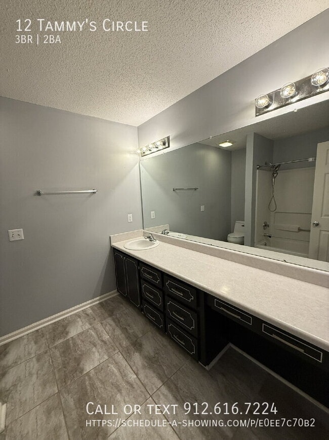 Building Photo - 12 Tammy's Cir