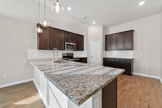 Building Photo - 151 Scenic Hills Ct