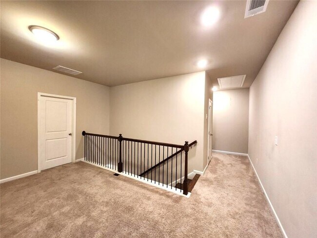 Building Photo - 2722 Pearl Rdg Trce