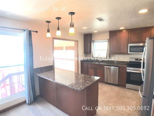 Building Photo - 3621 Candlelight Dr NE