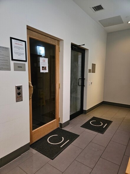 Sauna & Steam Room - 151 SE 1st St