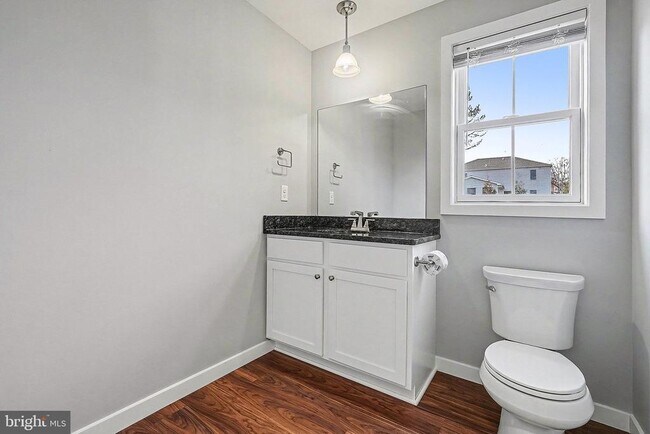 Building Photo - 120 HART Ln