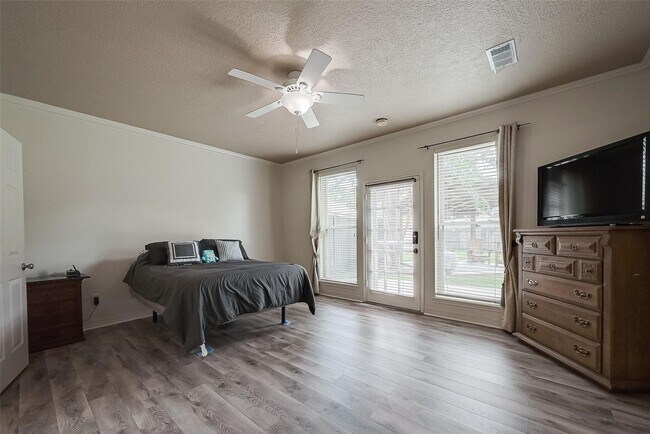 Building Photo - 17102 Misty Creek Dr