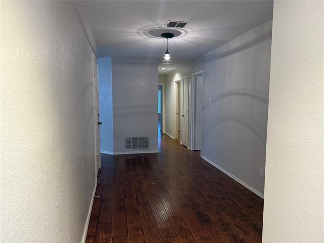 Building Photo - 121 Mill St