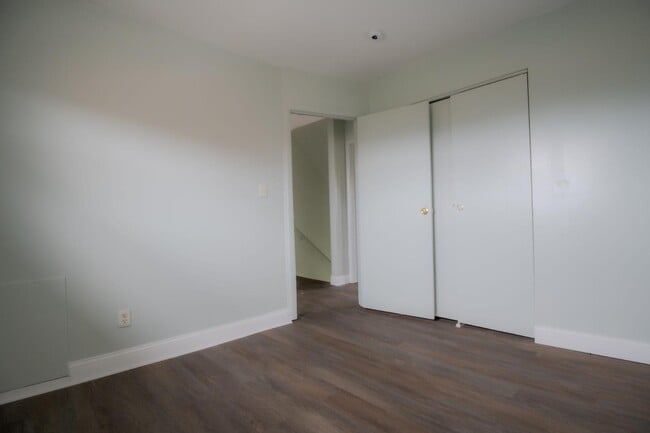 Building Photo - 3105 Clairpoint Ct