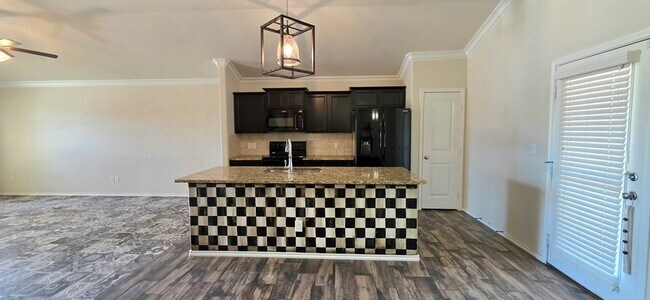 Building Photo - 1025 Pine Leaf Pl