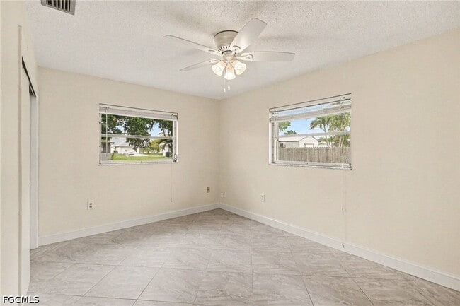 Building Photo - 5403 Baylor Dr