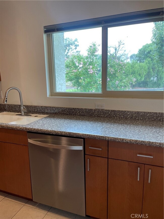 Building Photo - 4714 Park Granada