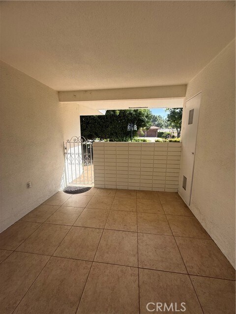 Building Photo - 61 E Orange Grove Ave