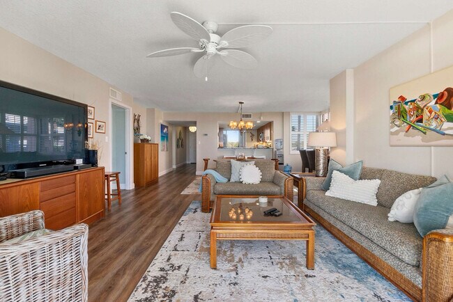 Building Photo - 6240 A1A S
