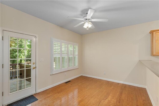 Building Photo - 1886 Greystone Oaks Way