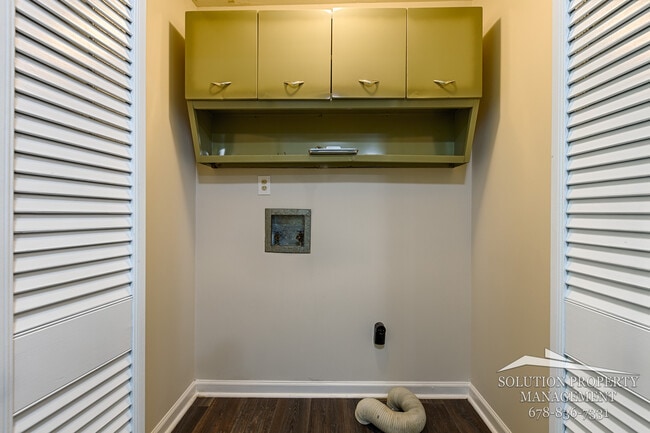 Building Photo - 4272 Carlos Ct