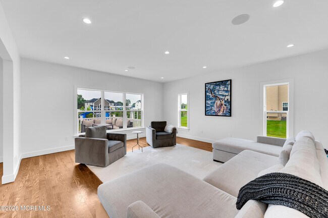 Building Photo - 1675 St Regis Ct
