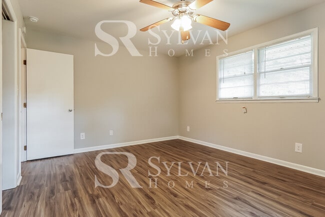 Building Photo - The Lifestyle You Deserve.