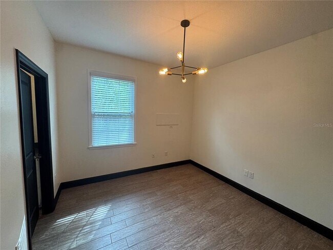 Building Photo - 331 N Trask St