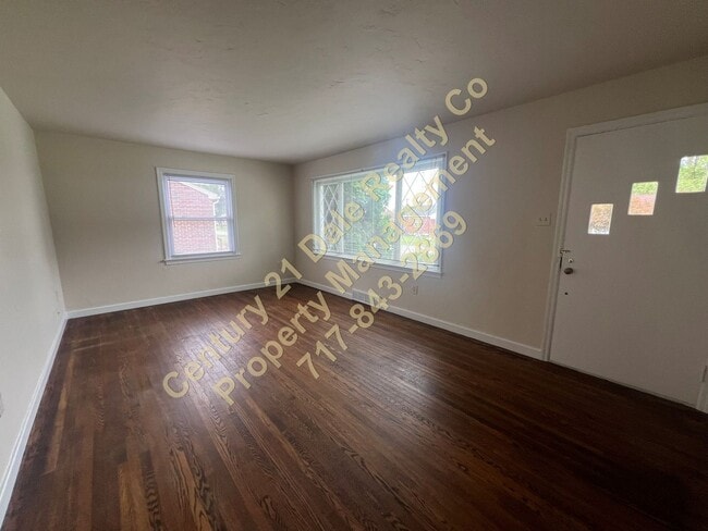 Building Photo - 2 BR Rancher in York Suburban Schools with a flat yard